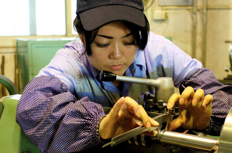 long8股份有限公司中钨高新拟投超3亿扩充高端产能两大项目瞄准微钻与AI市场(图1)